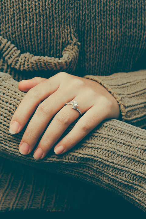 Nhẫn cầu hôn Twist - Biểu tưởng của tình yêu khăng khít, không bao giờ chia xa